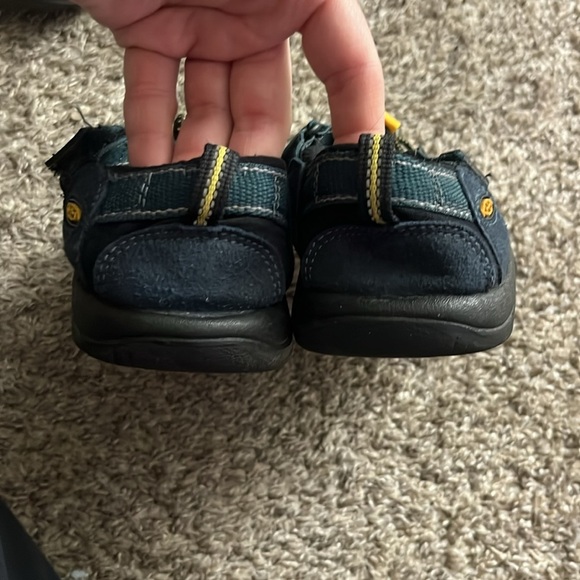 Keen big Kids' Newport H2 teal and black outdoor sandal size 2 - Picture 10 of 14
